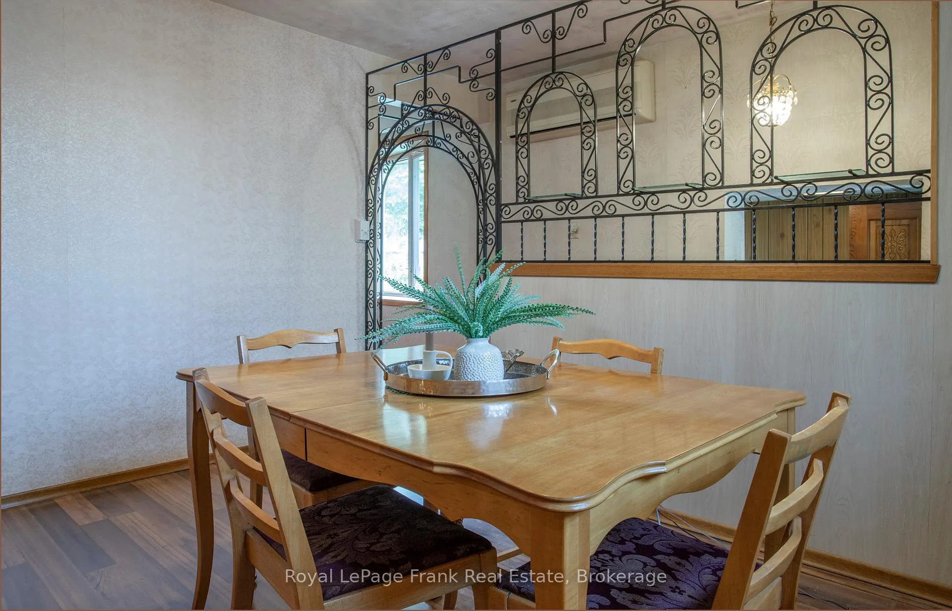 Photo 11 of 259 Nipigon Street, Oshawa, McLaughlin — HOMEH