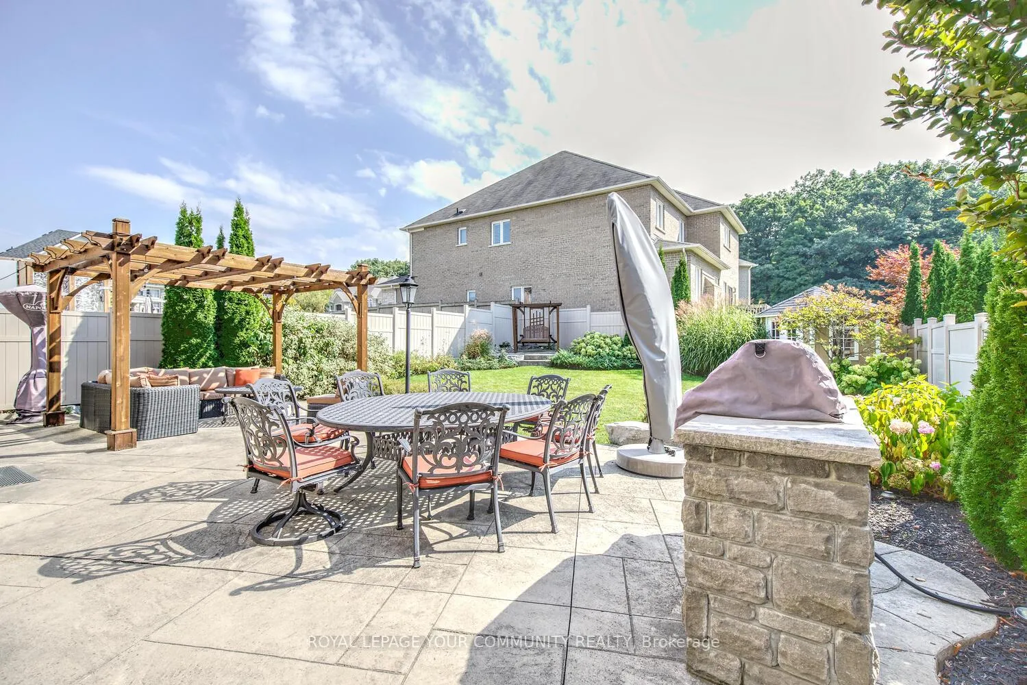 Photo 7 of 240 Golden Forest Road, Vaughan, Patterson — HOMEH