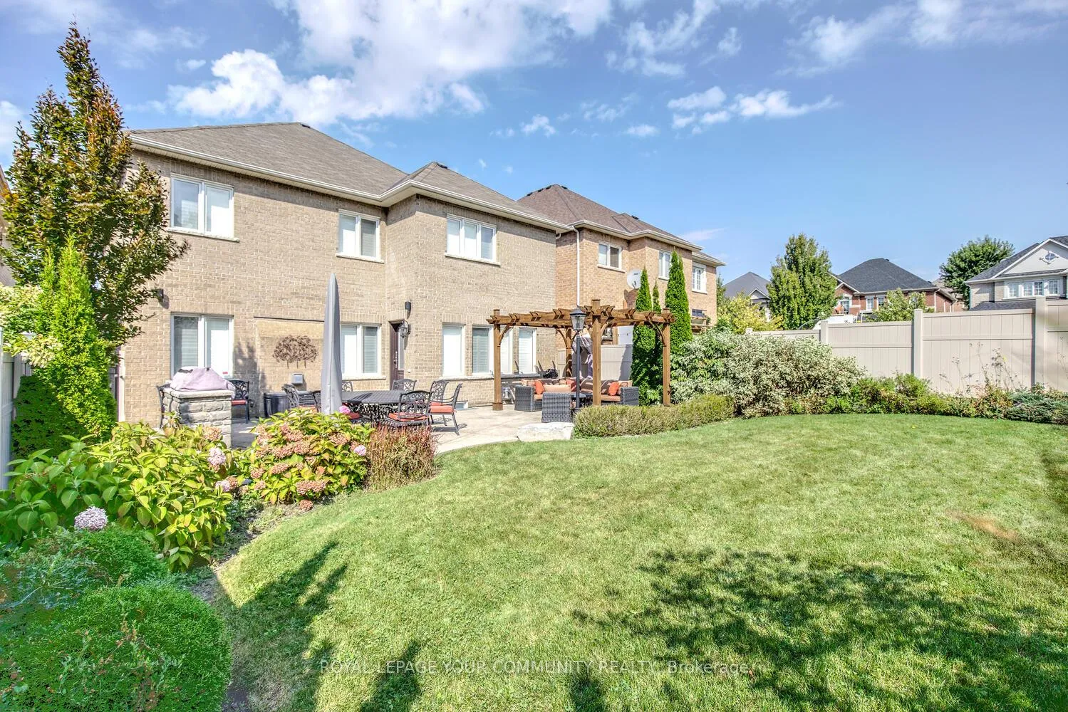 Photo 9 of 240 Golden Forest Road, Vaughan, Patterson — HOMEH