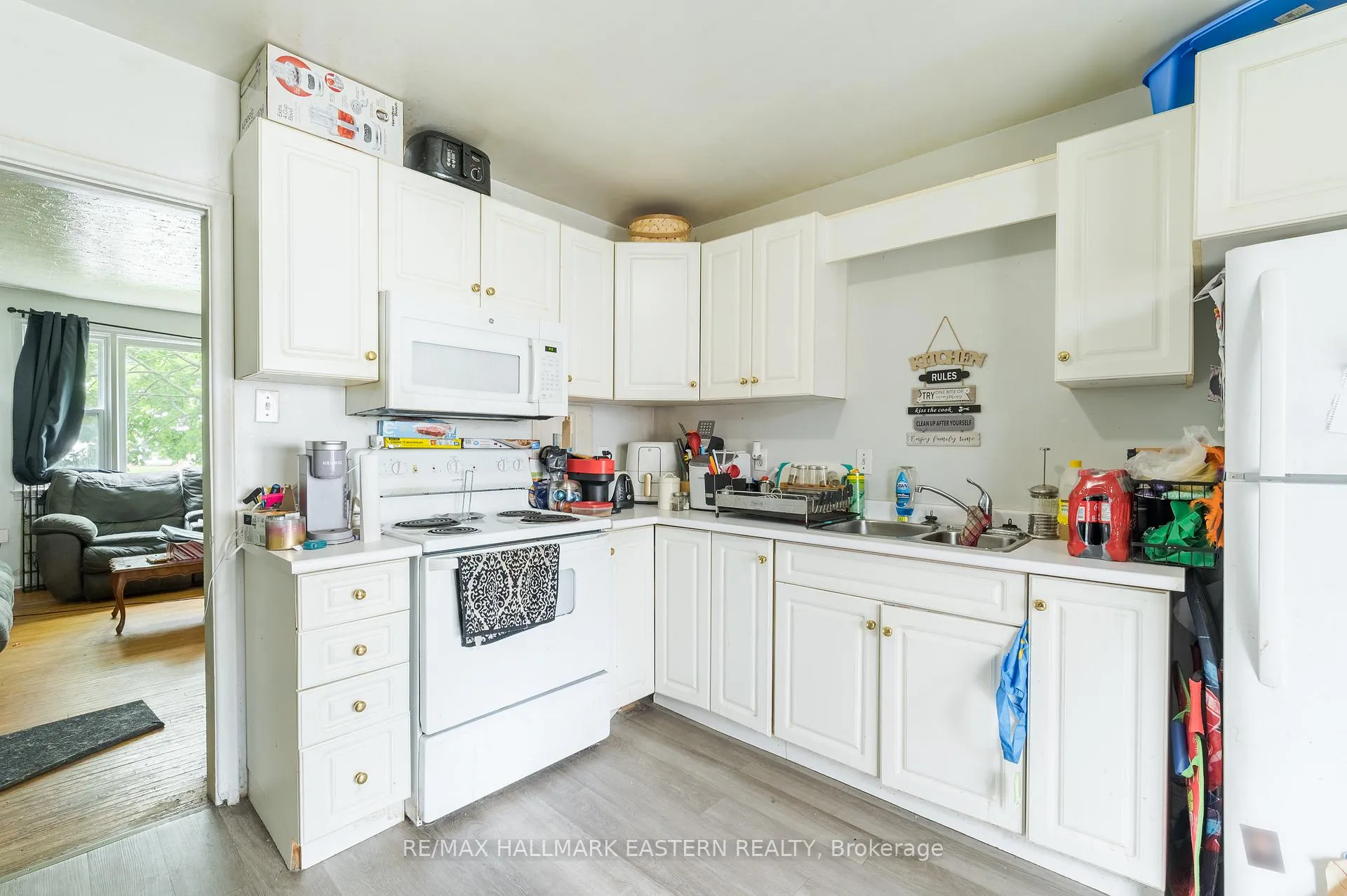Photo 16 of 809 Nicholls Street, Peterborough, Northcrest Ward 5 — HOMEH