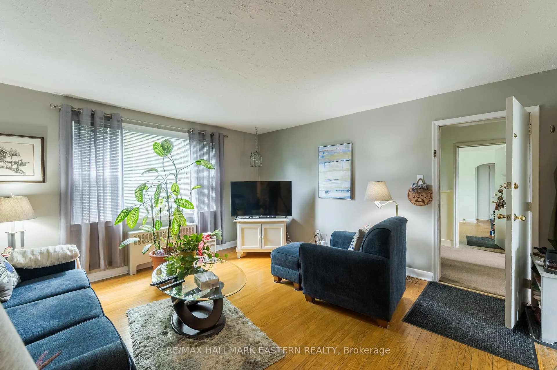 Photo 23 of 809 Nicholls Street, Peterborough, Northcrest Ward 5 — HOMEH