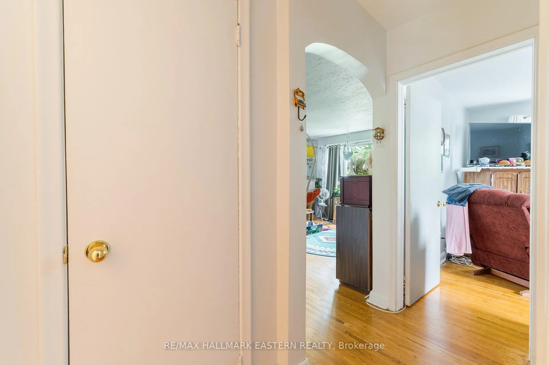 Photo 37 of 809 Nicholls Street, Peterborough, Northcrest Ward 5 — HOMEH