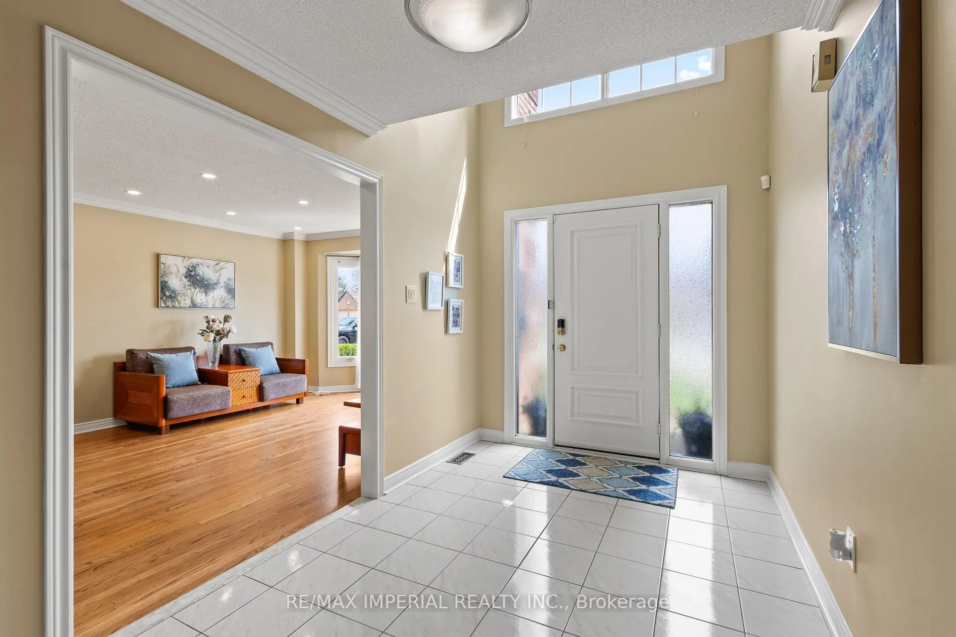 Photo 4 of 2044 Schoolmaster Circle, Oakville, Glen Abbey — HOMEH