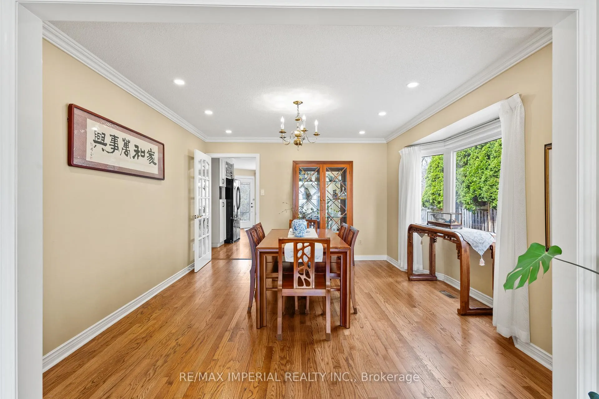Photo 8 of 2044 Schoolmaster Circle, Oakville, Glen Abbey — HOMEH