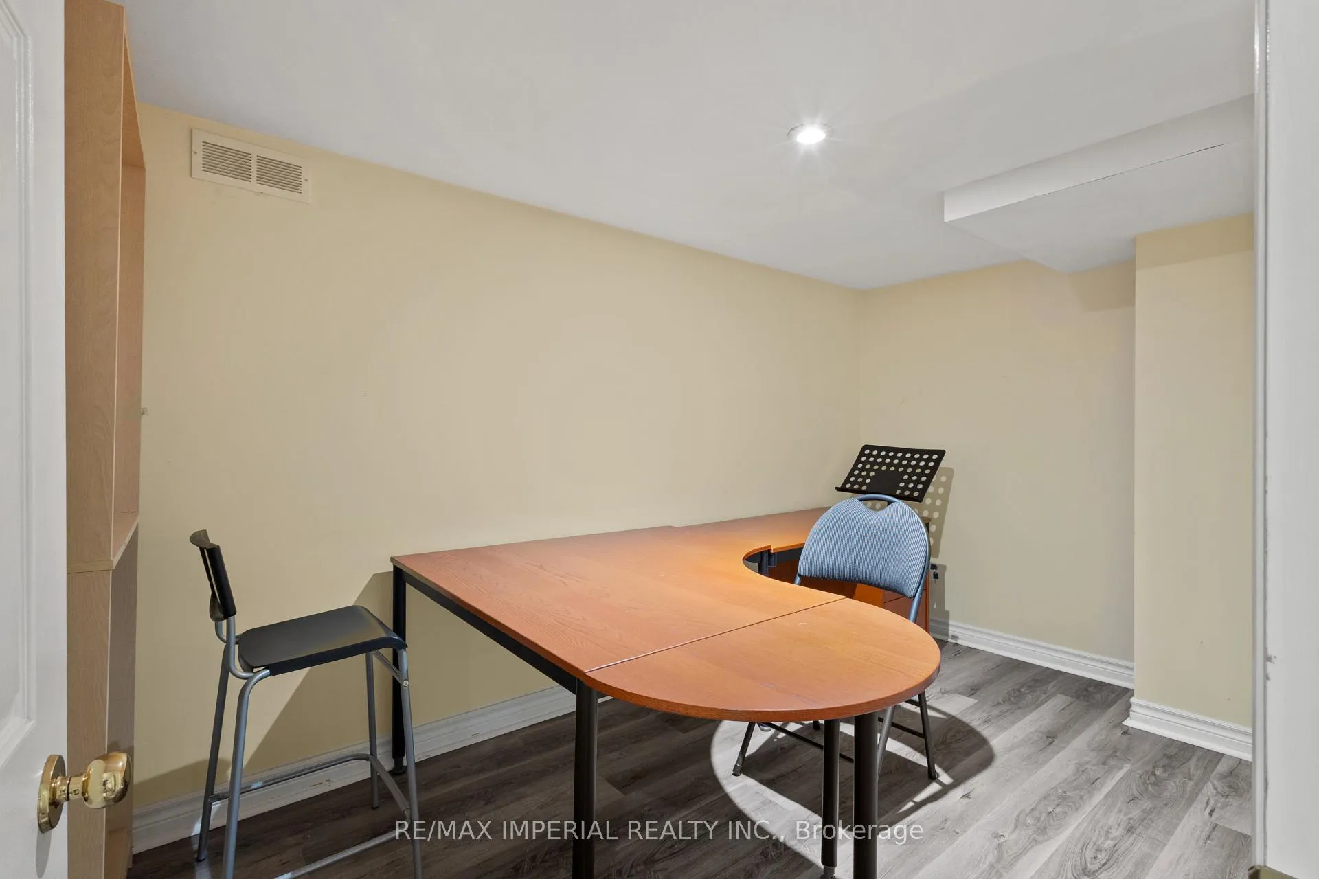 Photo 42 of 2044 Schoolmaster Circle, Oakville, Glen Abbey — HOMEH