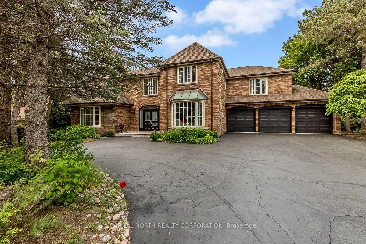 Photo 1 of 4 Prescott Court, Markham, Bayview Glen — HOMEH