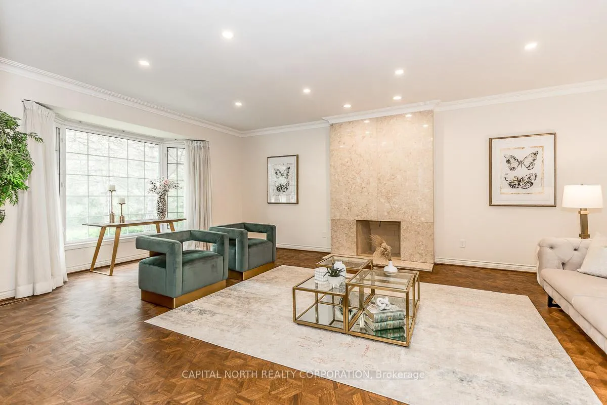 Photo 6 of 4 Prescott Court, Markham, Bayview Glen — HOMEH