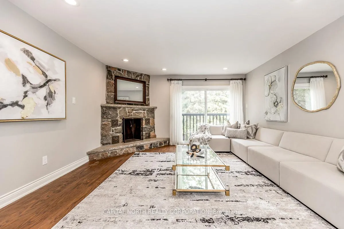 Photo 20 of 4 Prescott Court, Markham, Bayview Glen — HOMEH