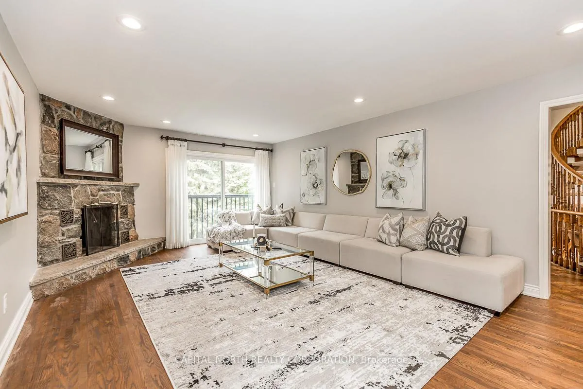 Photo 21 of 4 Prescott Court, Markham, Bayview Glen — HOMEH