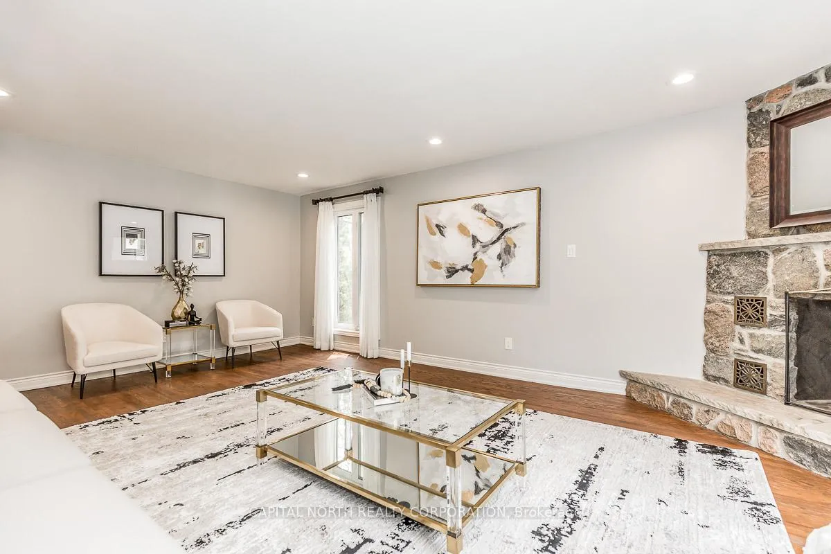 Photo 23 of 4 Prescott Court, Markham, Bayview Glen — HOMEH