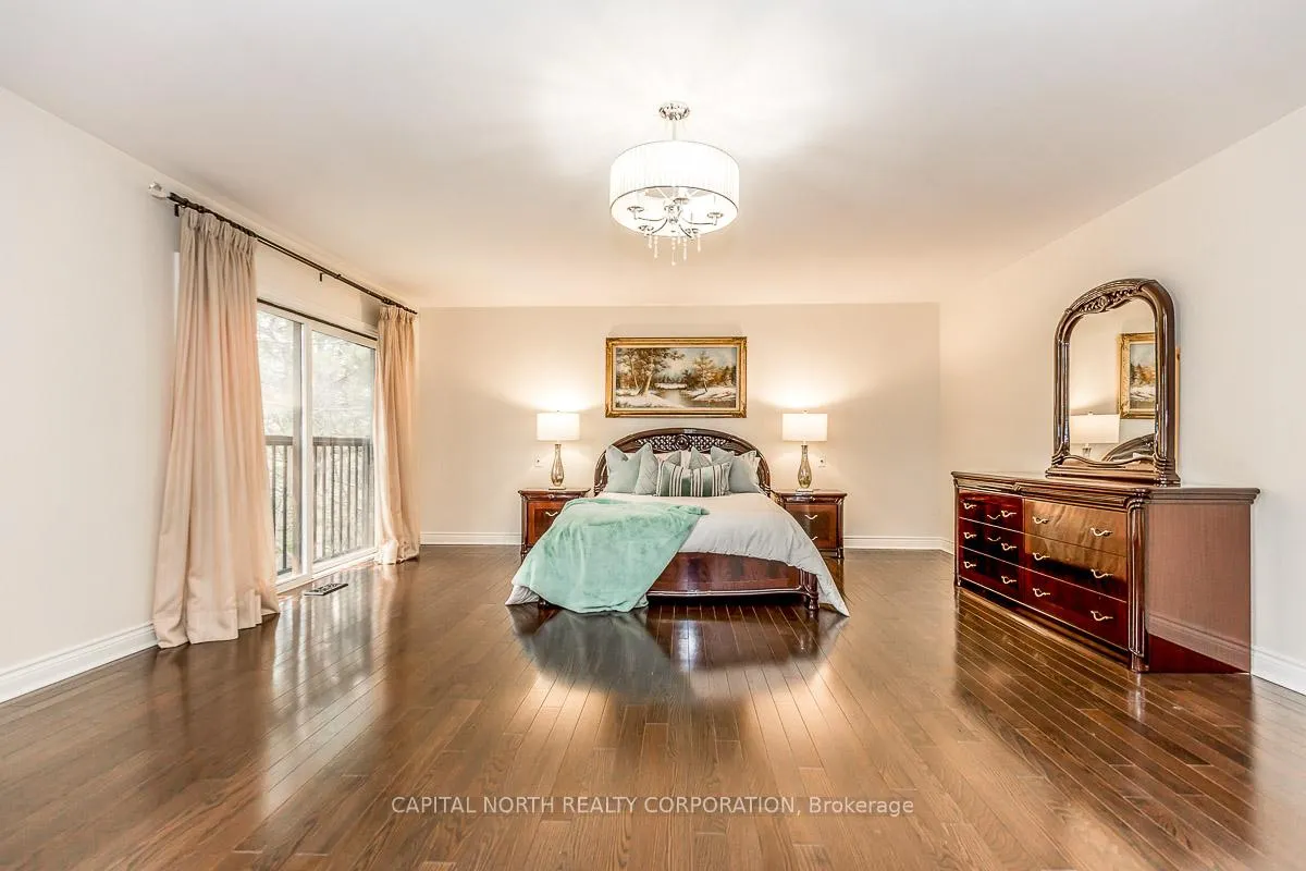 Photo 24 of 4 Prescott Court, Markham, Bayview Glen — HOMEH