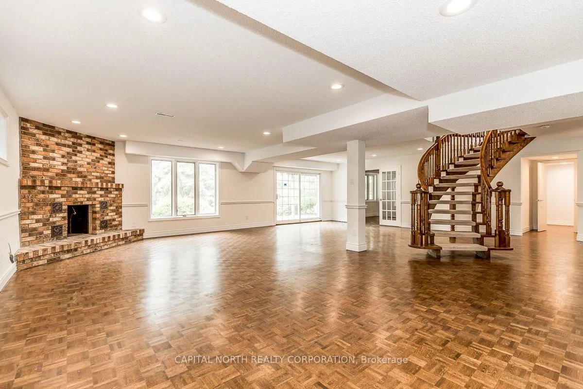 Photo 33 of 4 Prescott Court, Markham, Bayview Glen — HOMEH