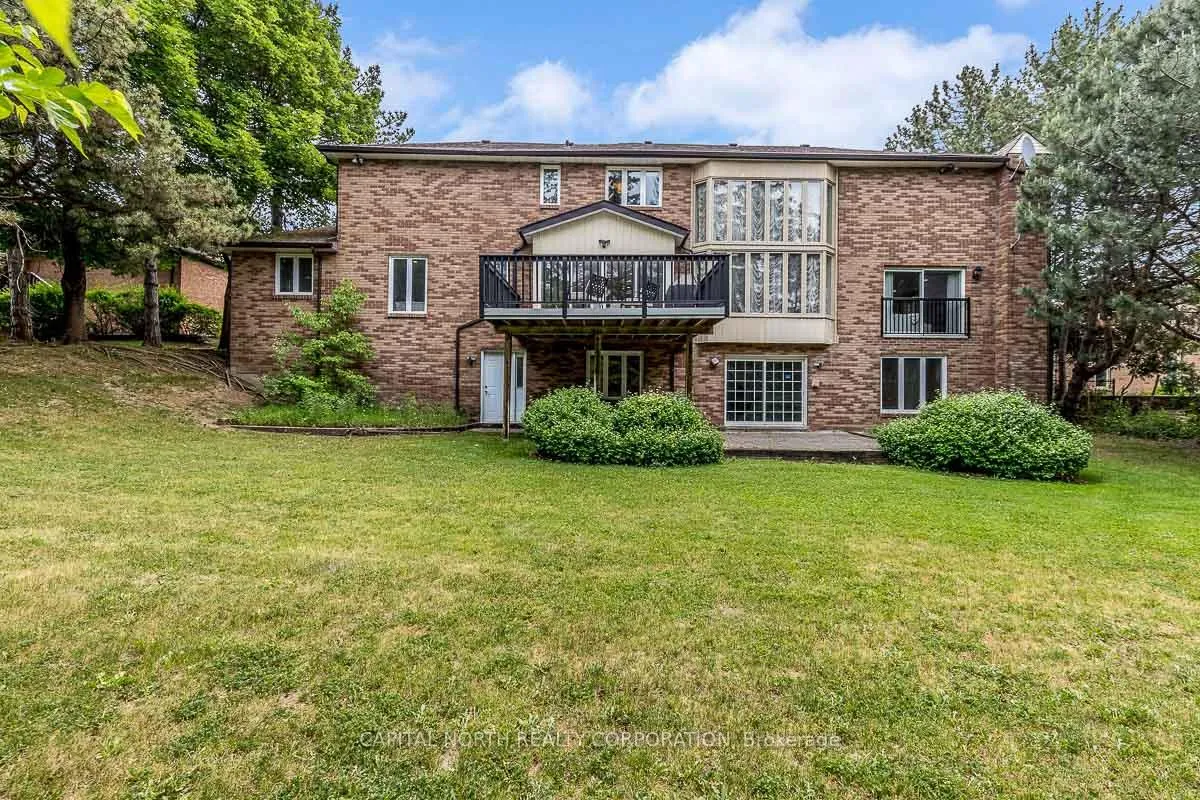Photo 37 of 4 Prescott Court, Markham, Bayview Glen — HOMEH