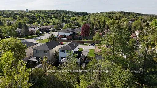 Photo 35 of 20 Nina Court, Cavan Monaghan, Millbrook Village — HOMEH