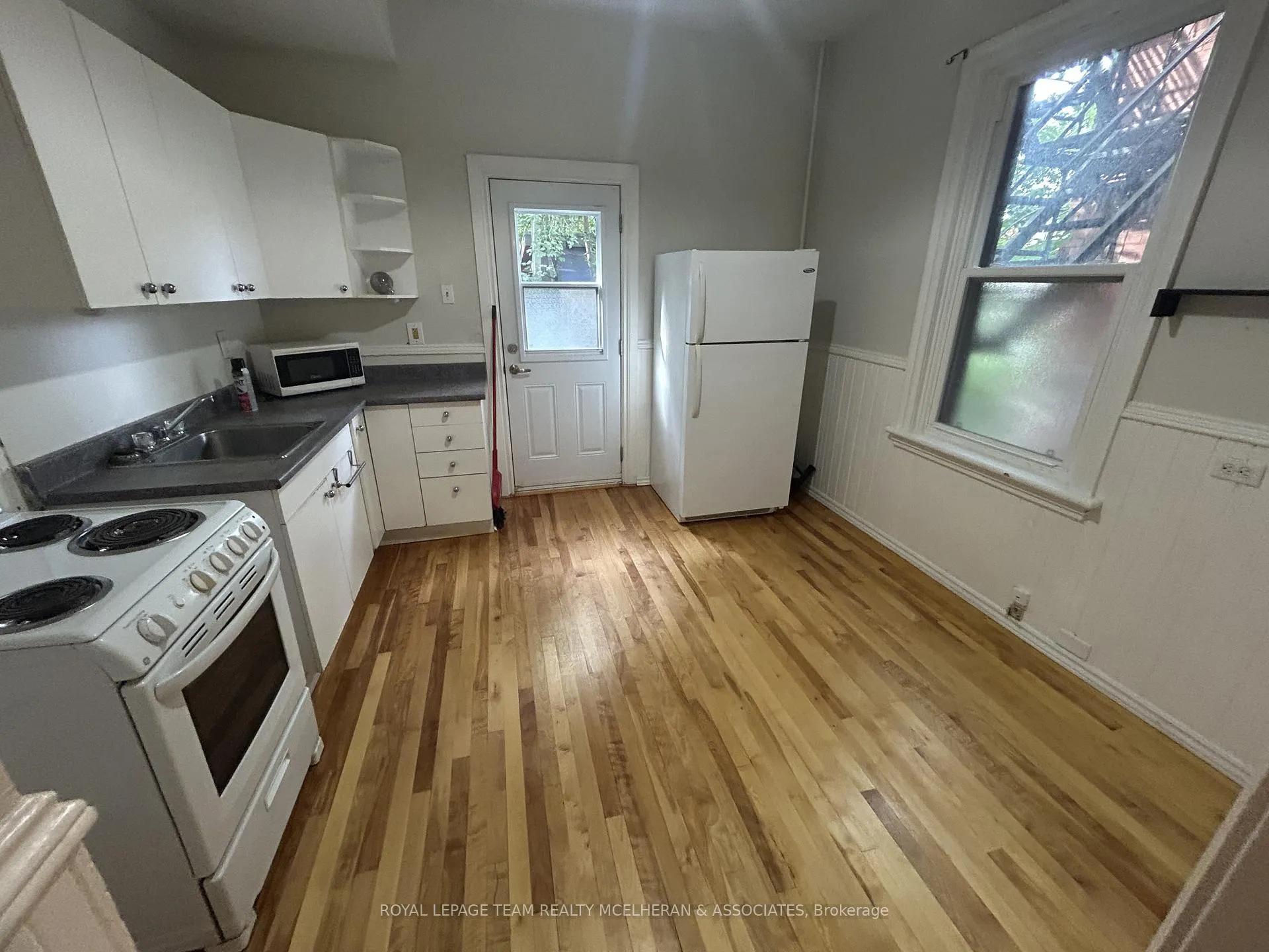 Photo 8 of Unit B, 178 Second Avenue, Ottawa, Glebe — HOMEH