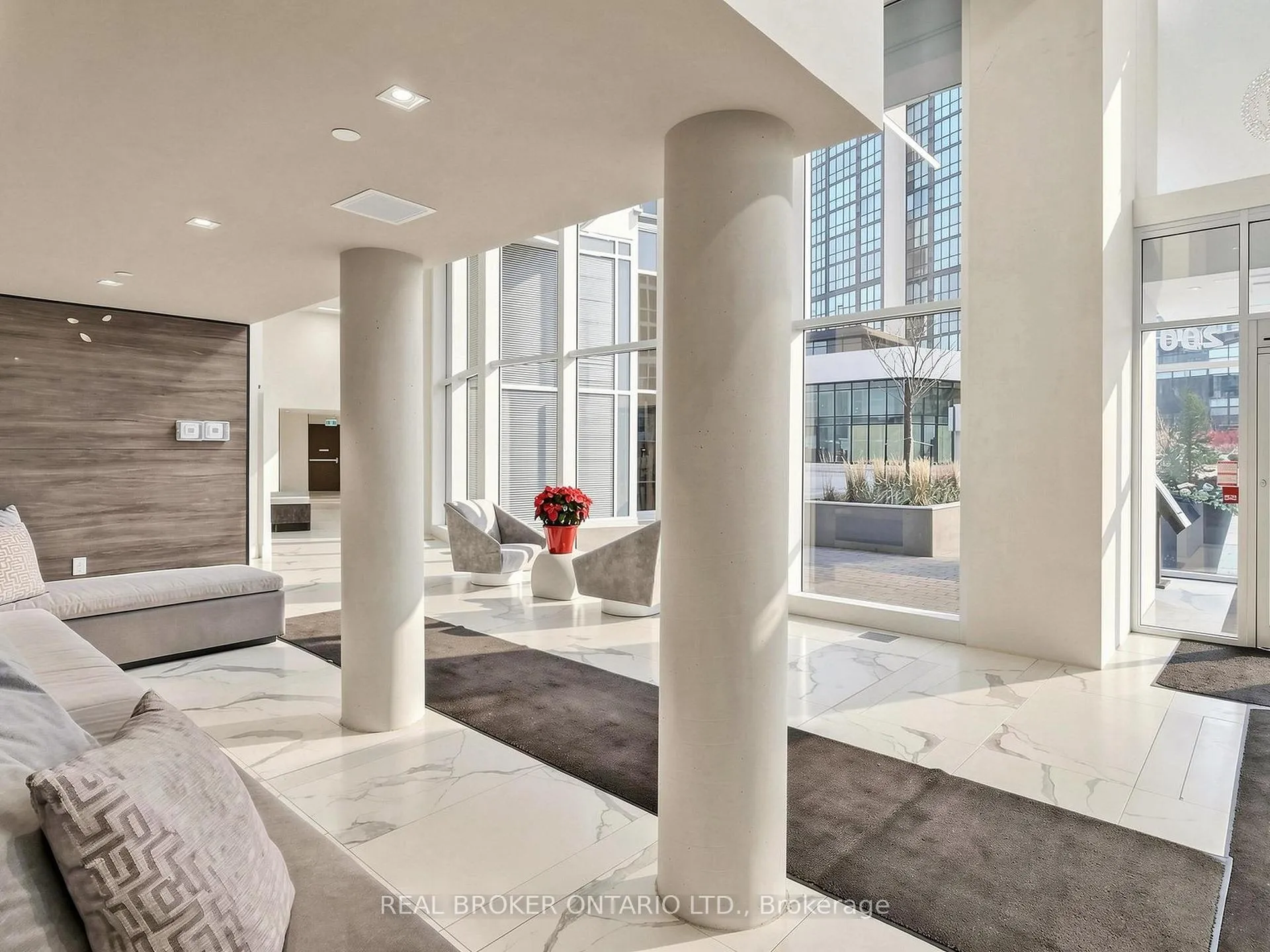 Photo 7 of Unit 3305, 2908 Highway 7 Road, Vaughan, Concord — HOMEH