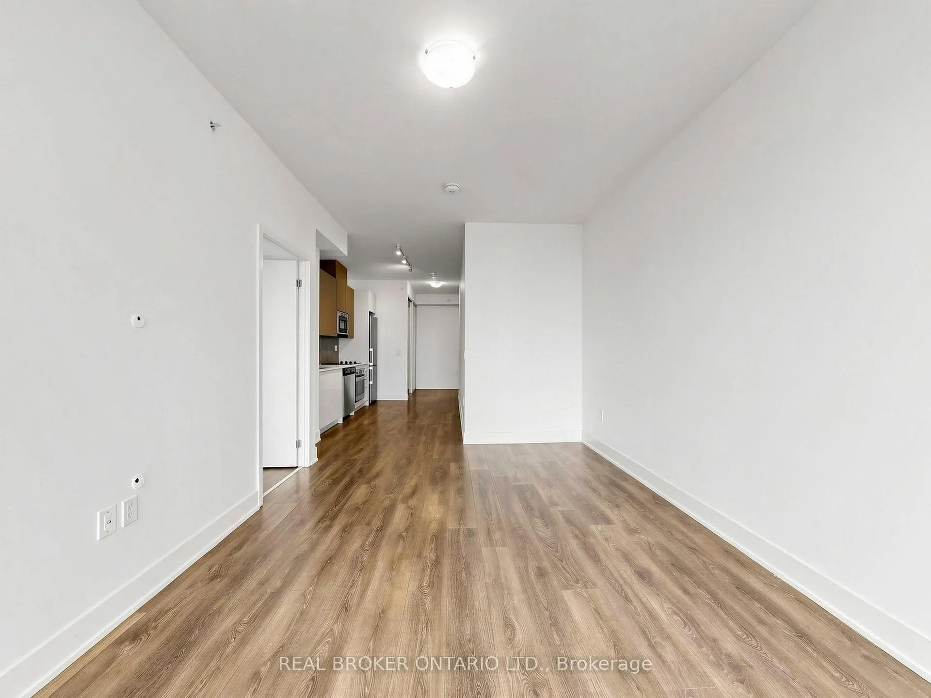 Photo 15 of Unit 3305, 2908 Highway 7 Road, Vaughan, Concord — HOMEH