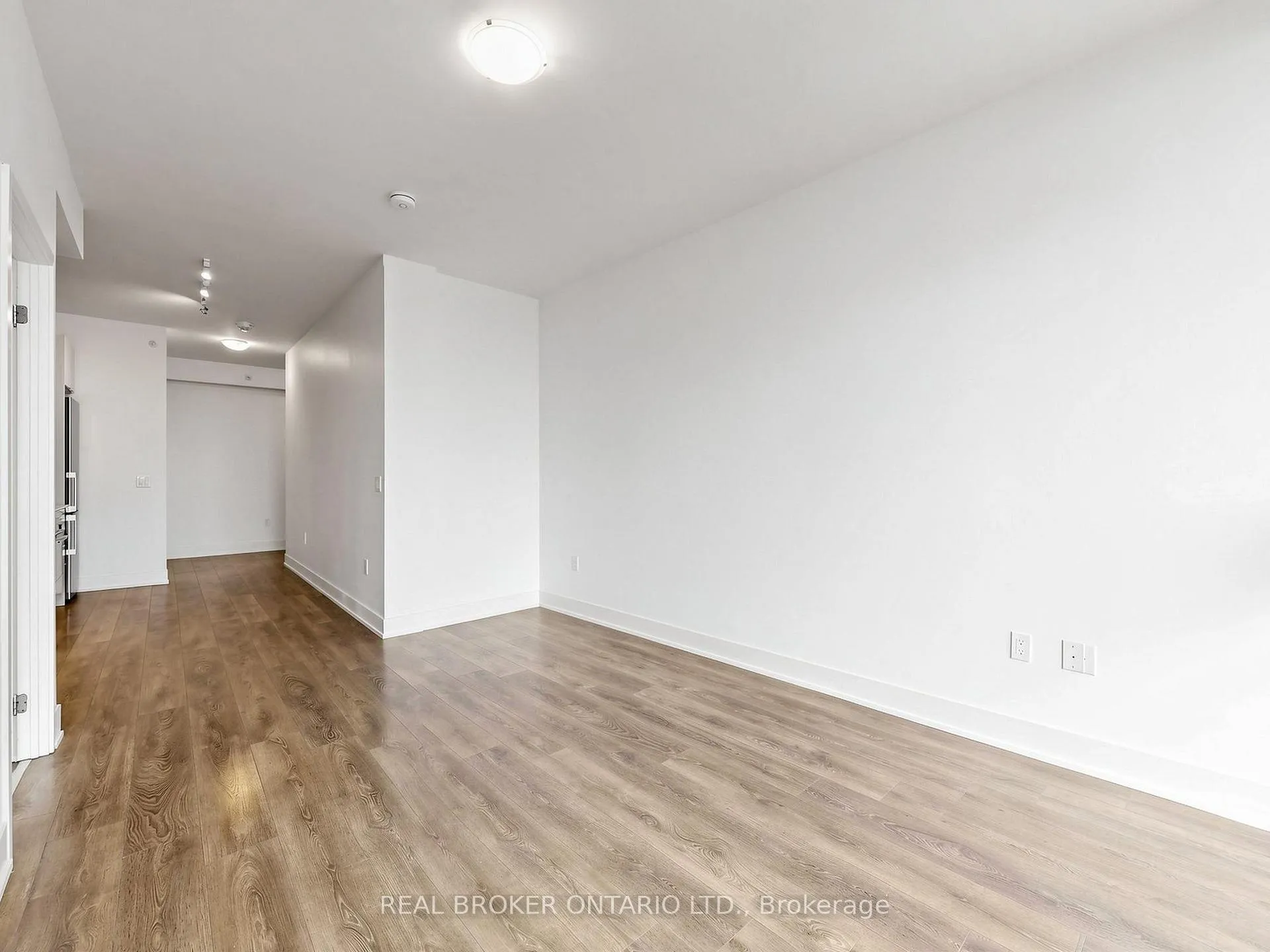 Photo 16 of Unit 3305, 2908 Highway 7 Road, Vaughan, Concord — HOMEH