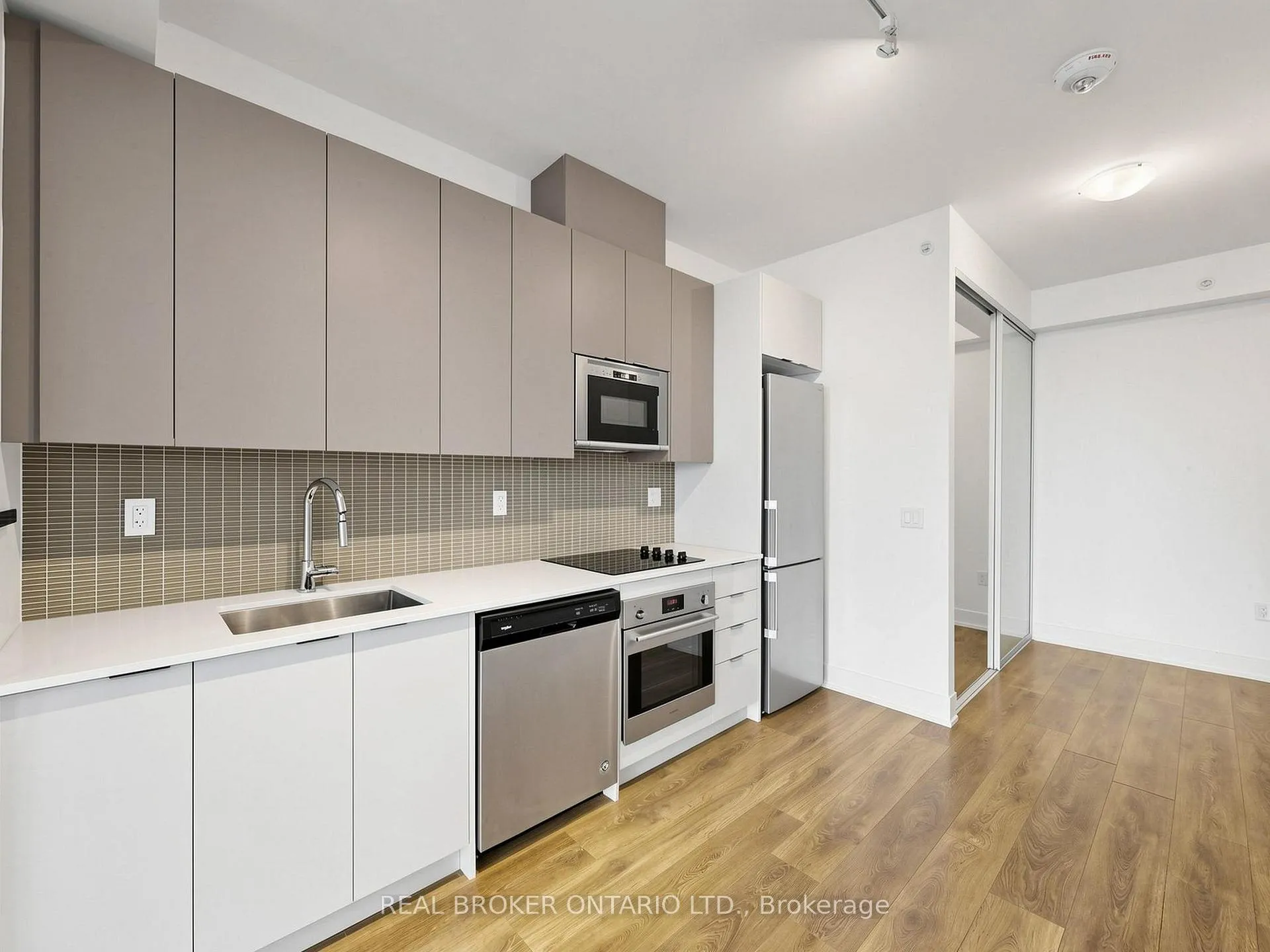 Photo 17 of Unit 3305, 2908 Highway 7 Road, Vaughan, Concord — HOMEH