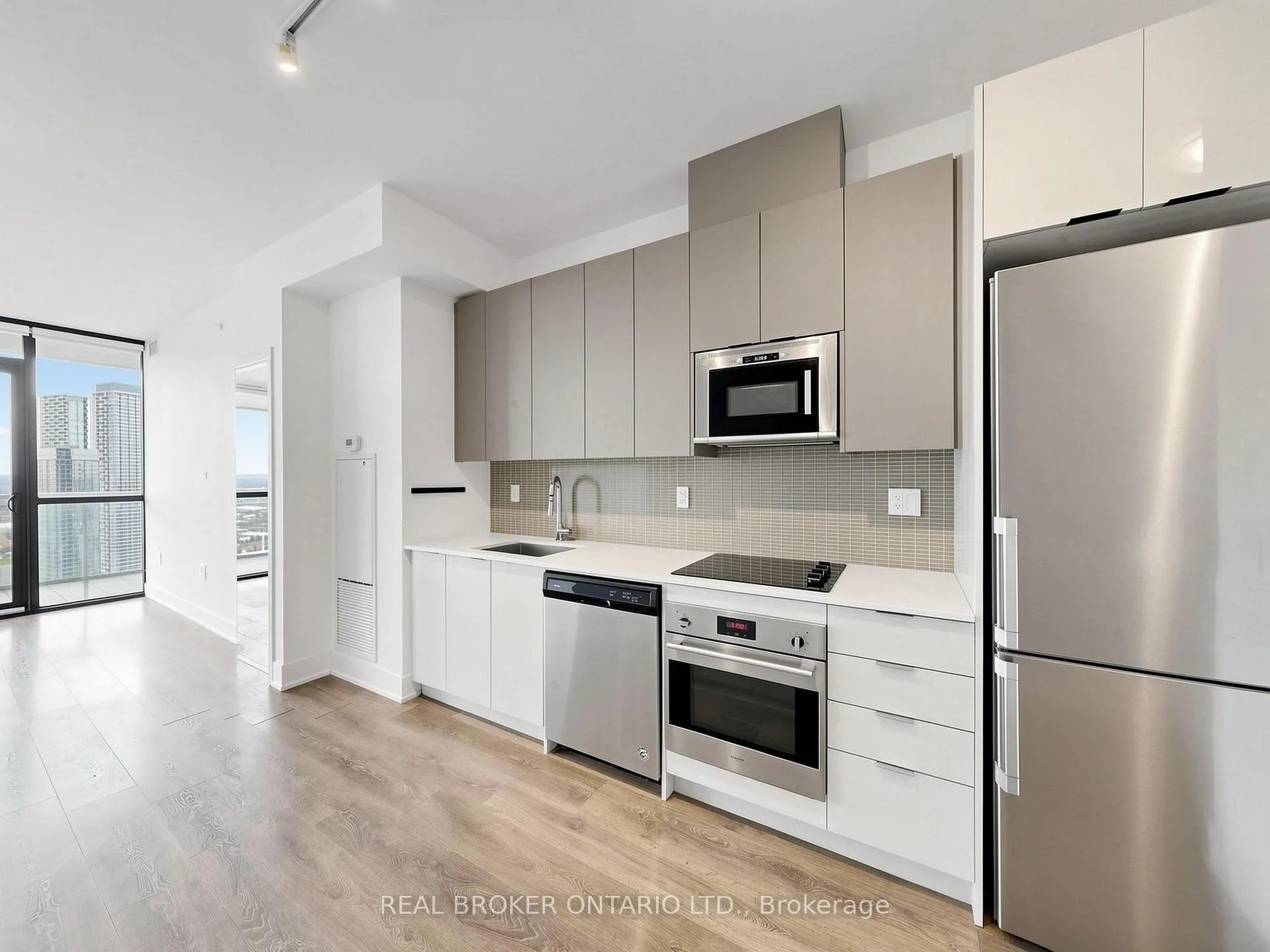 Photo 19 of Unit 3305, 2908 Highway 7 Road, Vaughan, Concord — HOMEH