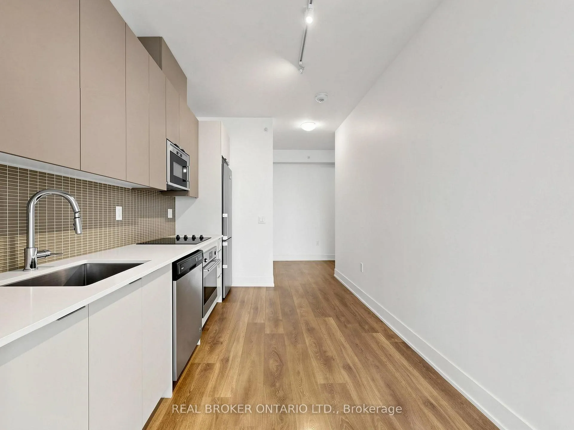 Photo 21 of Unit 3305, 2908 Highway 7 Road, Vaughan, Concord — HOMEH