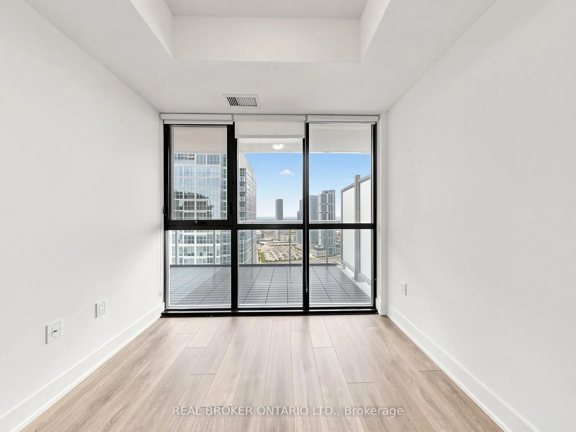 Photo 24 of Unit 3305, 2908 Highway 7 Road, Vaughan, Concord — HOMEH