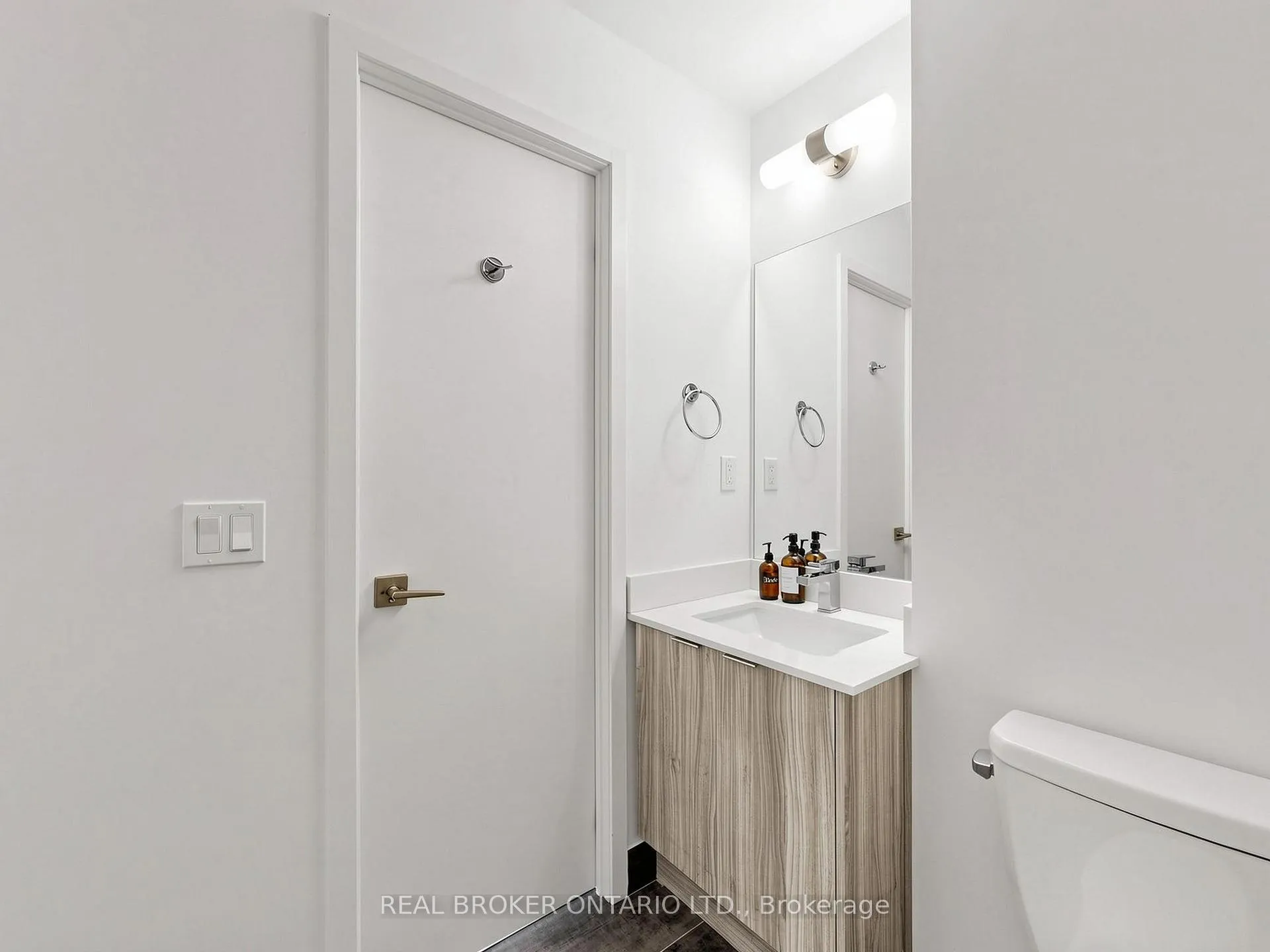 Photo 30 of Unit 3305, 2908 Highway 7 Road, Vaughan, Concord — HOMEH