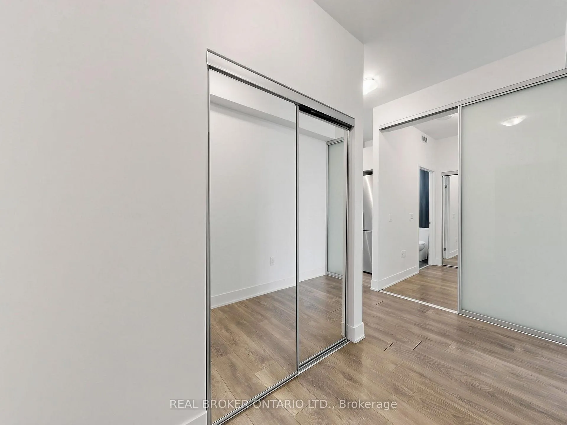 Photo 34 of Unit 3305, 2908 Highway 7 Road, Vaughan, Concord — HOMEH