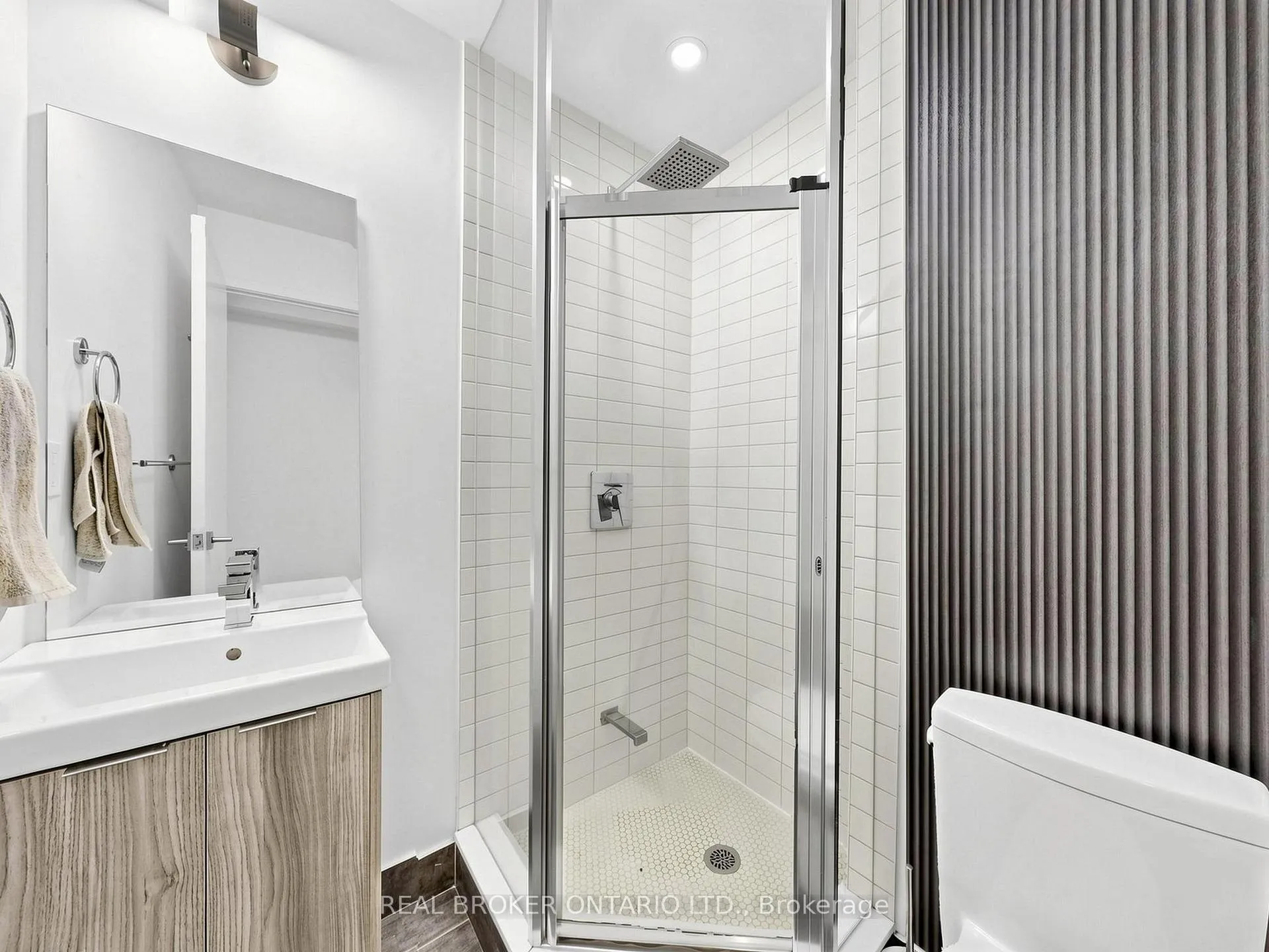 Photo 37 of Unit 3305, 2908 Highway 7 Road, Vaughan, Concord — HOMEH