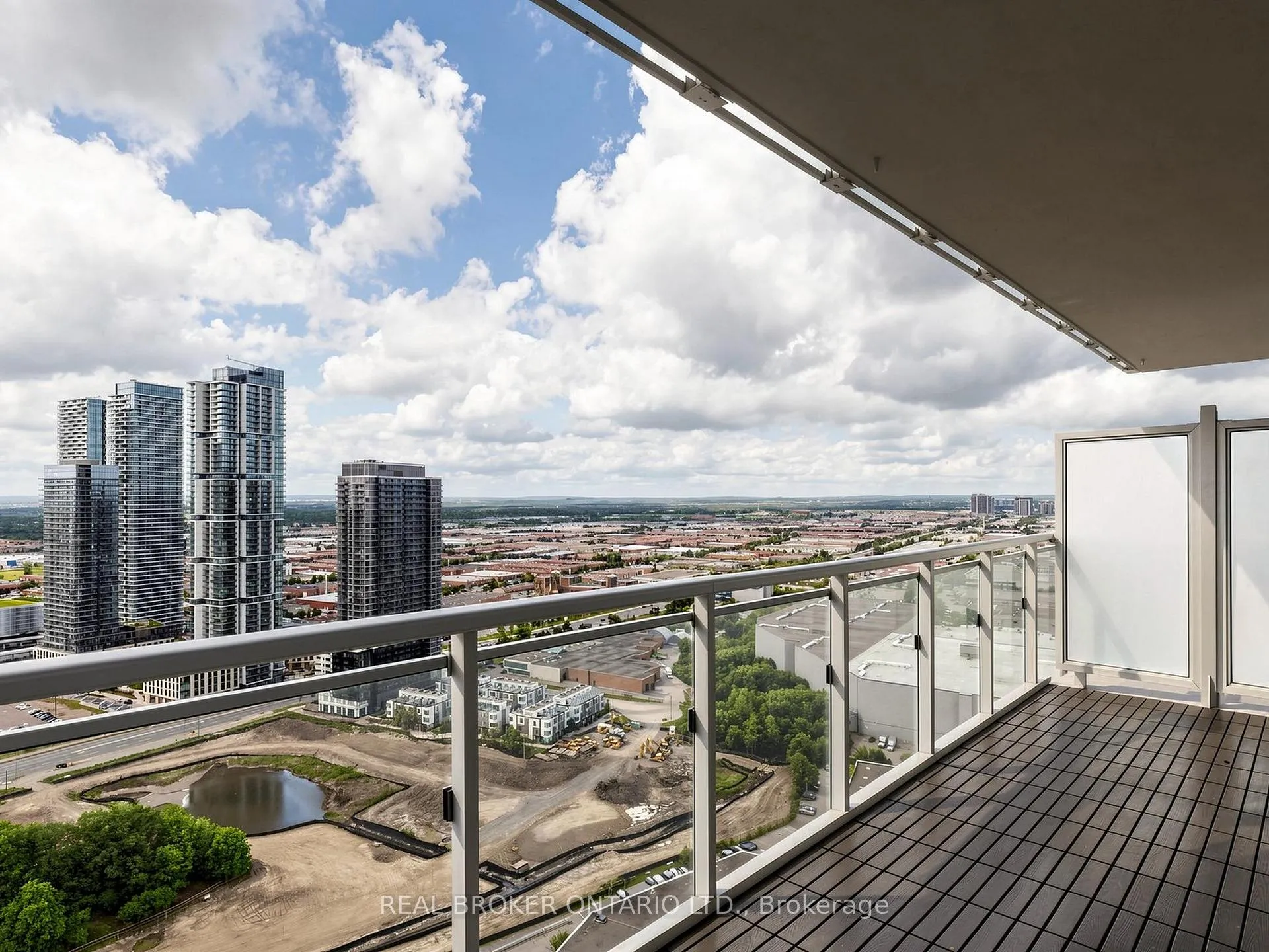Photo 42 of Unit 3305, 2908 Highway 7 Road, Vaughan, Concord — HOMEH