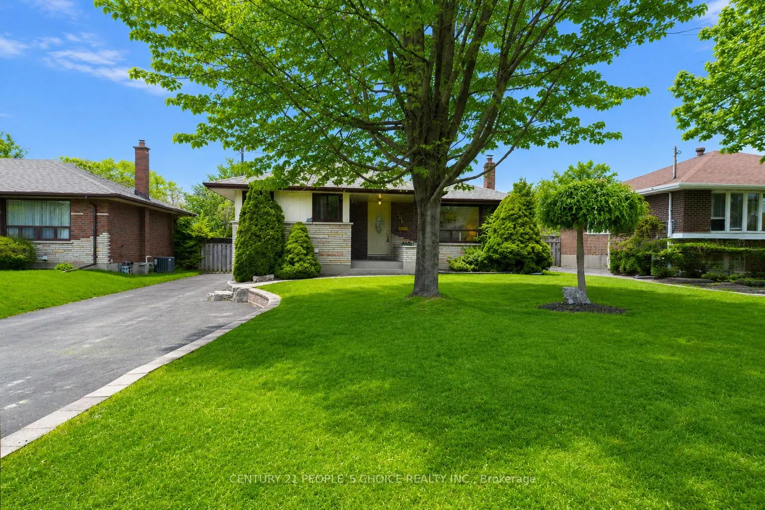 Photo 1 of 586 Central Pk Boulevard N, Oshawa, O'Neill — HOMEH