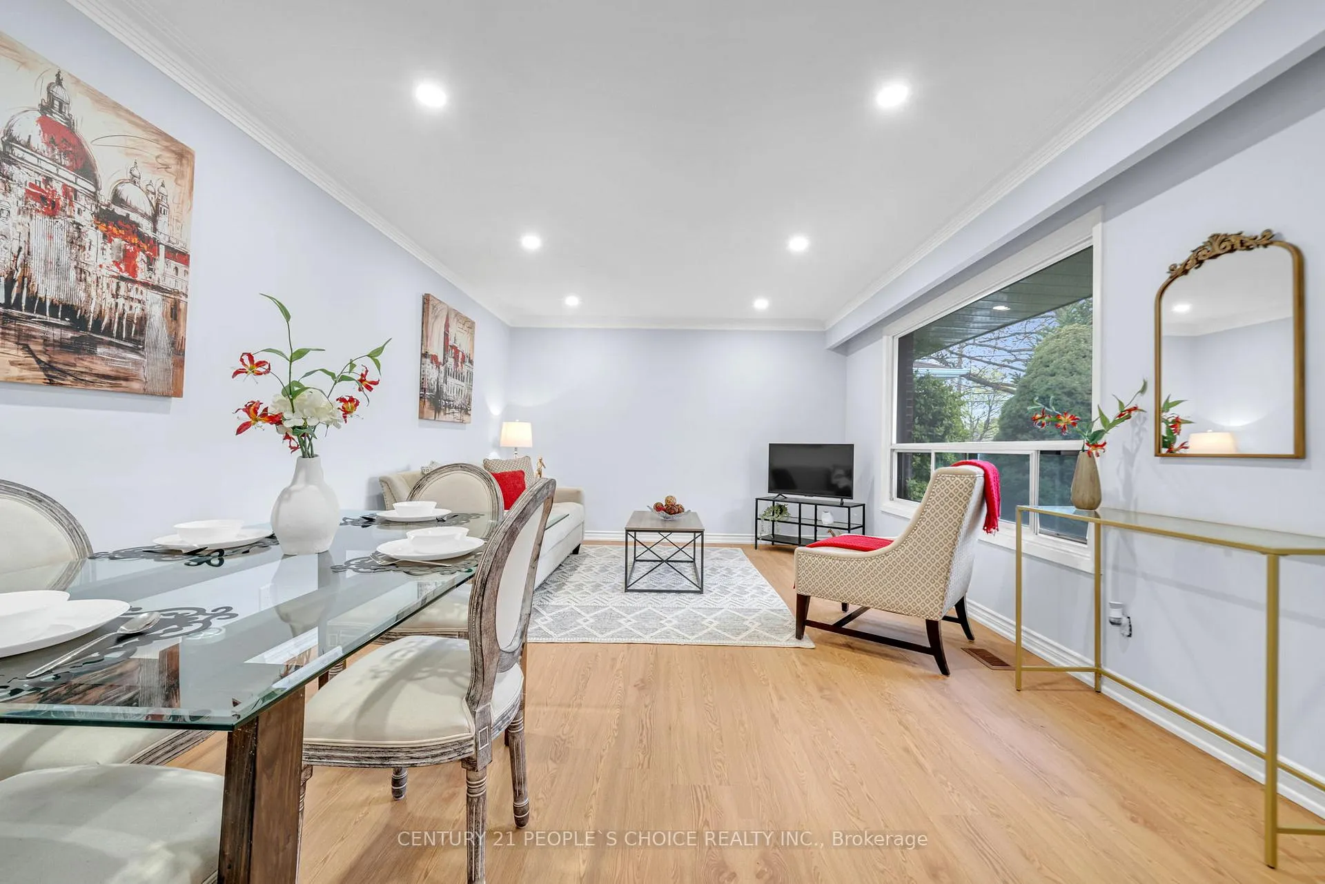 Photo 2 of 586 Central Pk Boulevard N, Oshawa, O'Neill — HOMEH