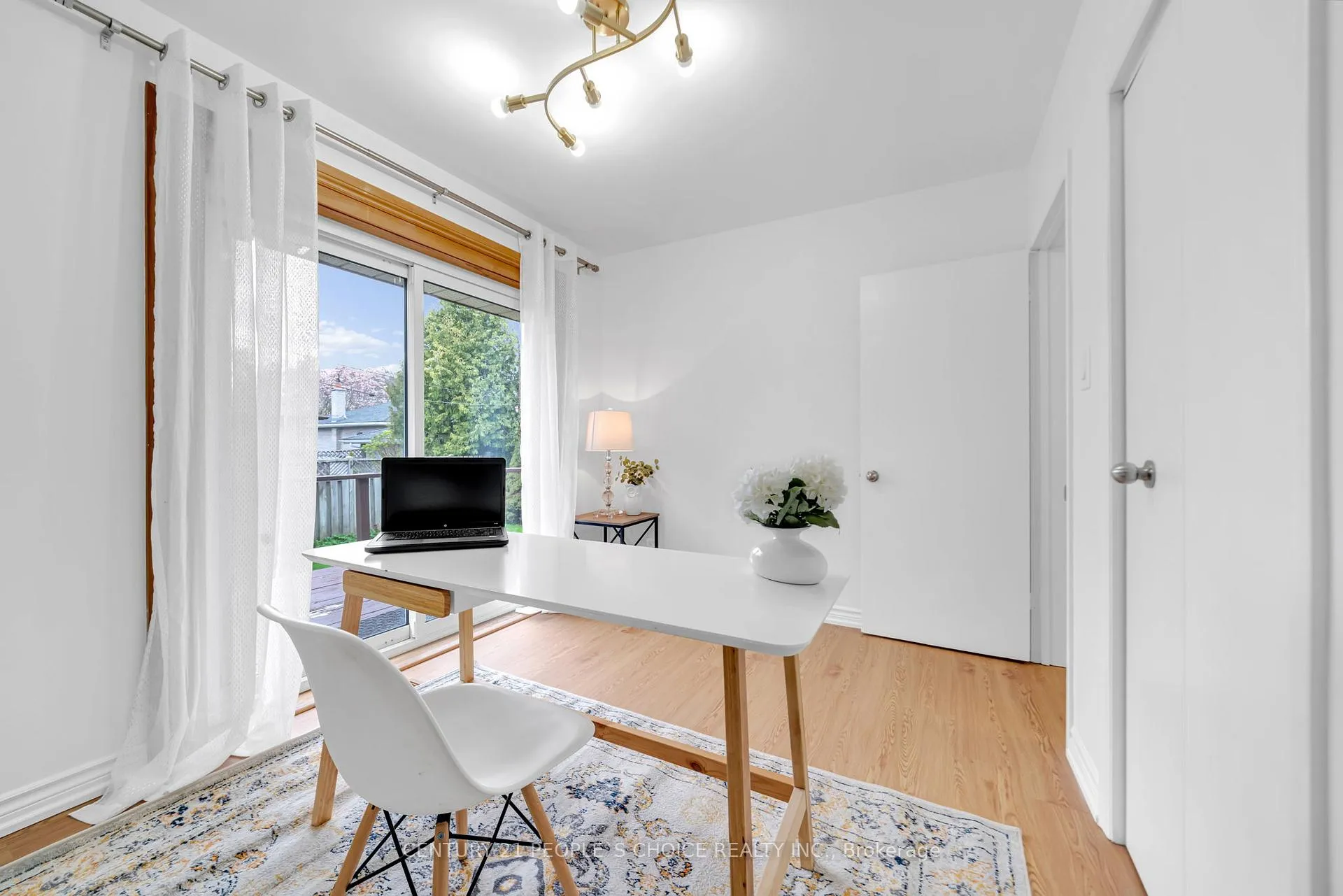 Photo 14 of 586 Central Pk Boulevard N, Oshawa, O'Neill — HOMEH