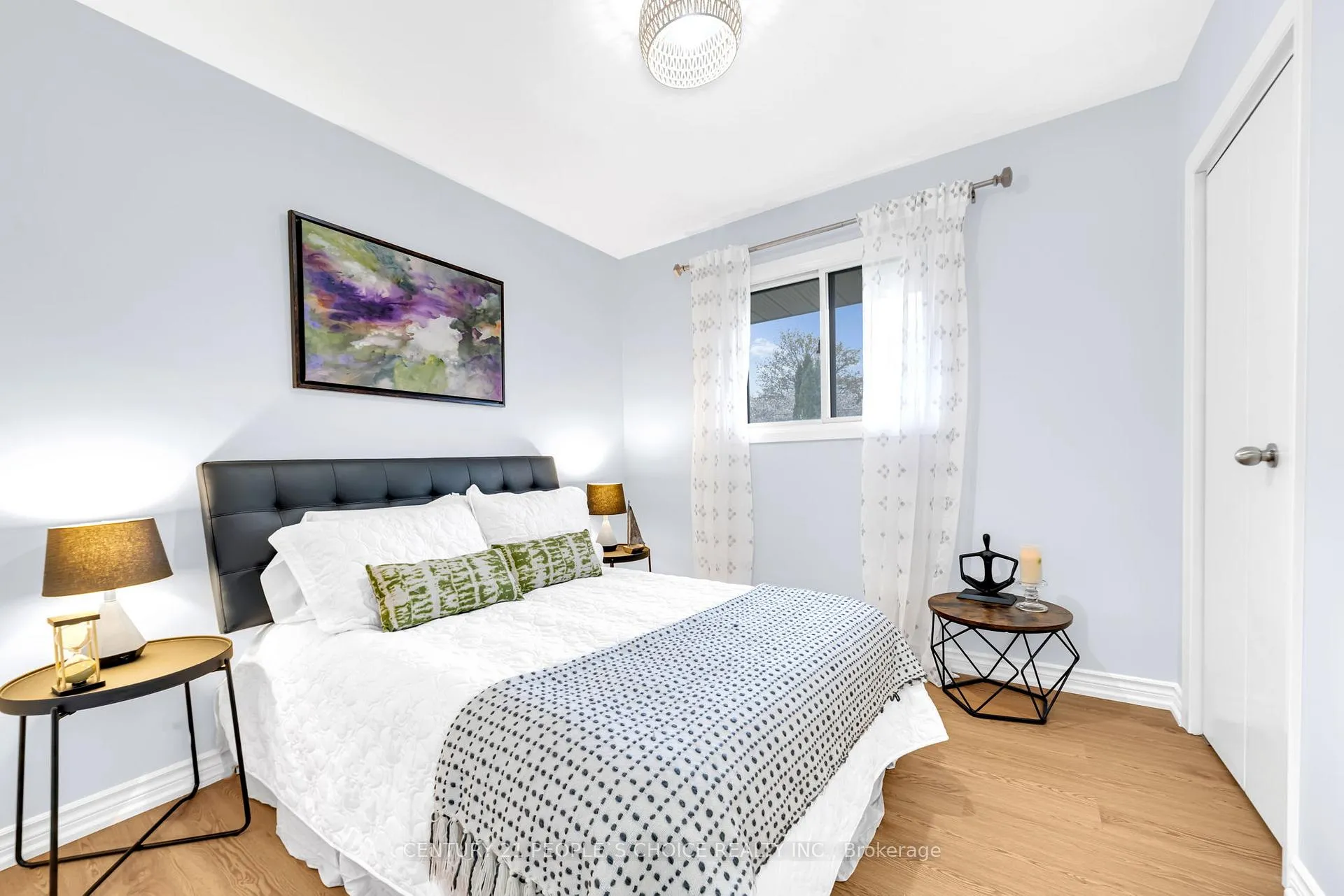 Photo 15 of 586 Central Pk Boulevard N, Oshawa, O'Neill — HOMEH