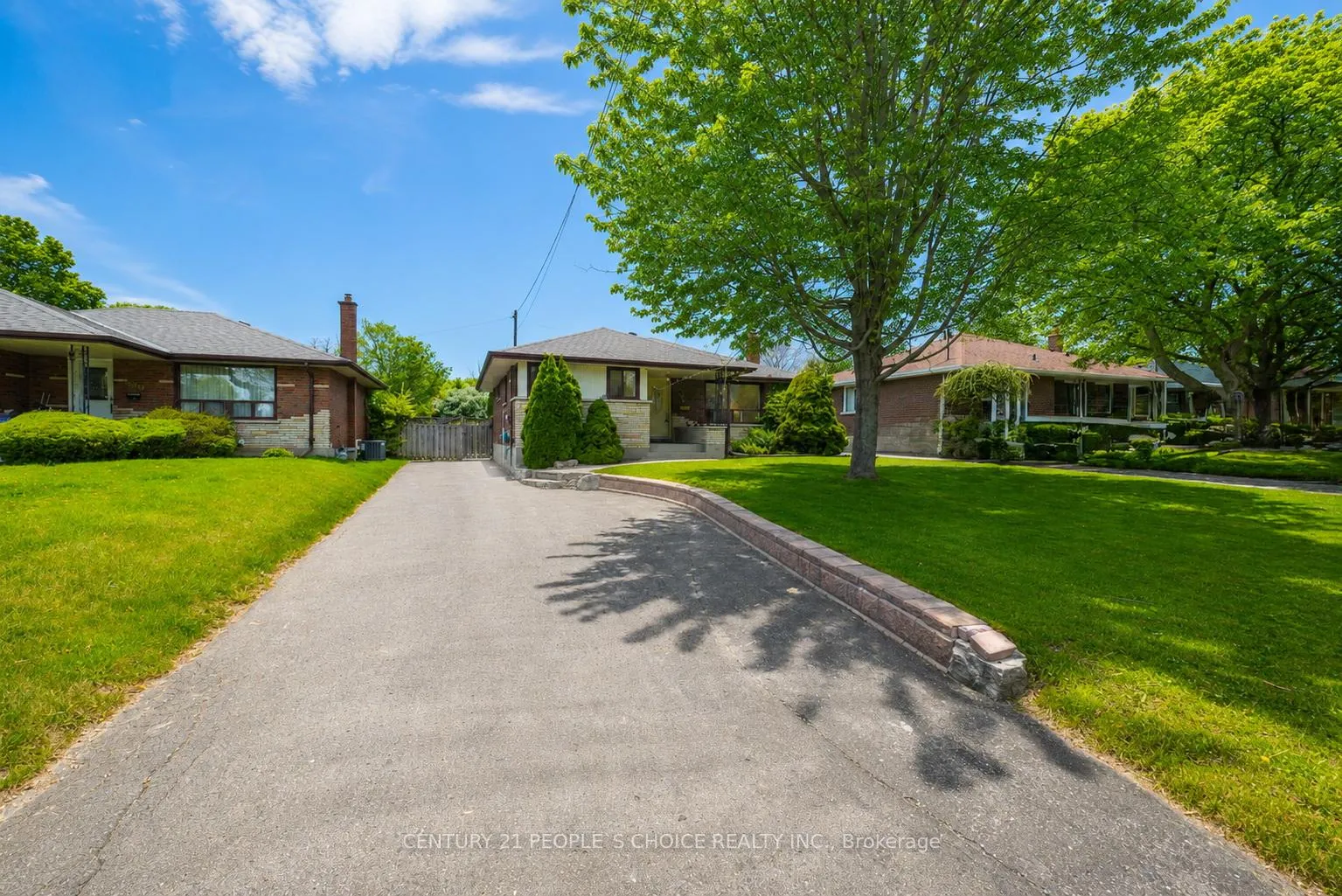 Photo 24 of 586 Central Pk Boulevard N, Oshawa, O'Neill — HOMEH