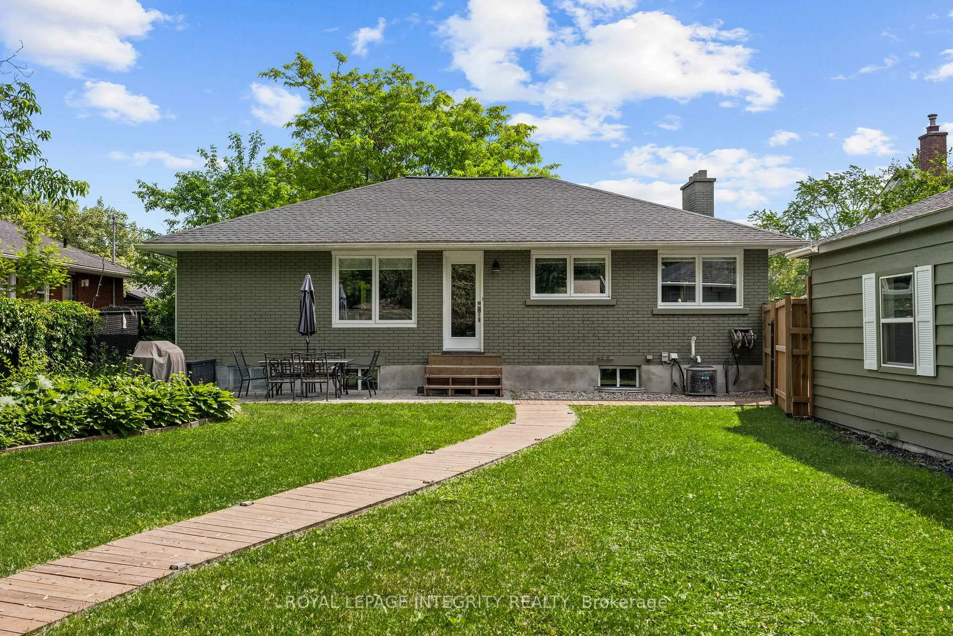 Photo 33 of 48 Dunham Street, Ottawa, Cardinal Heights — HOMEH