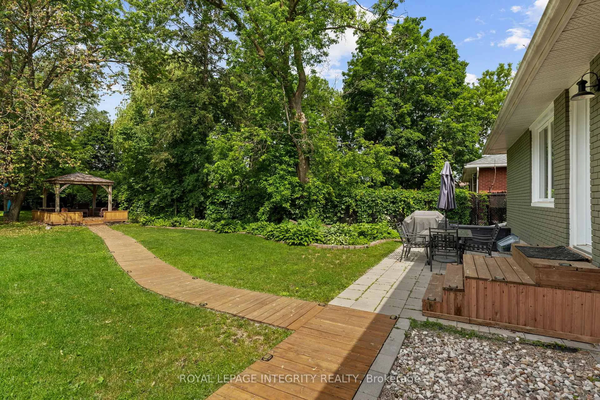Photo 35 of 48 Dunham Street, Ottawa, Cardinal Heights — HOMEH