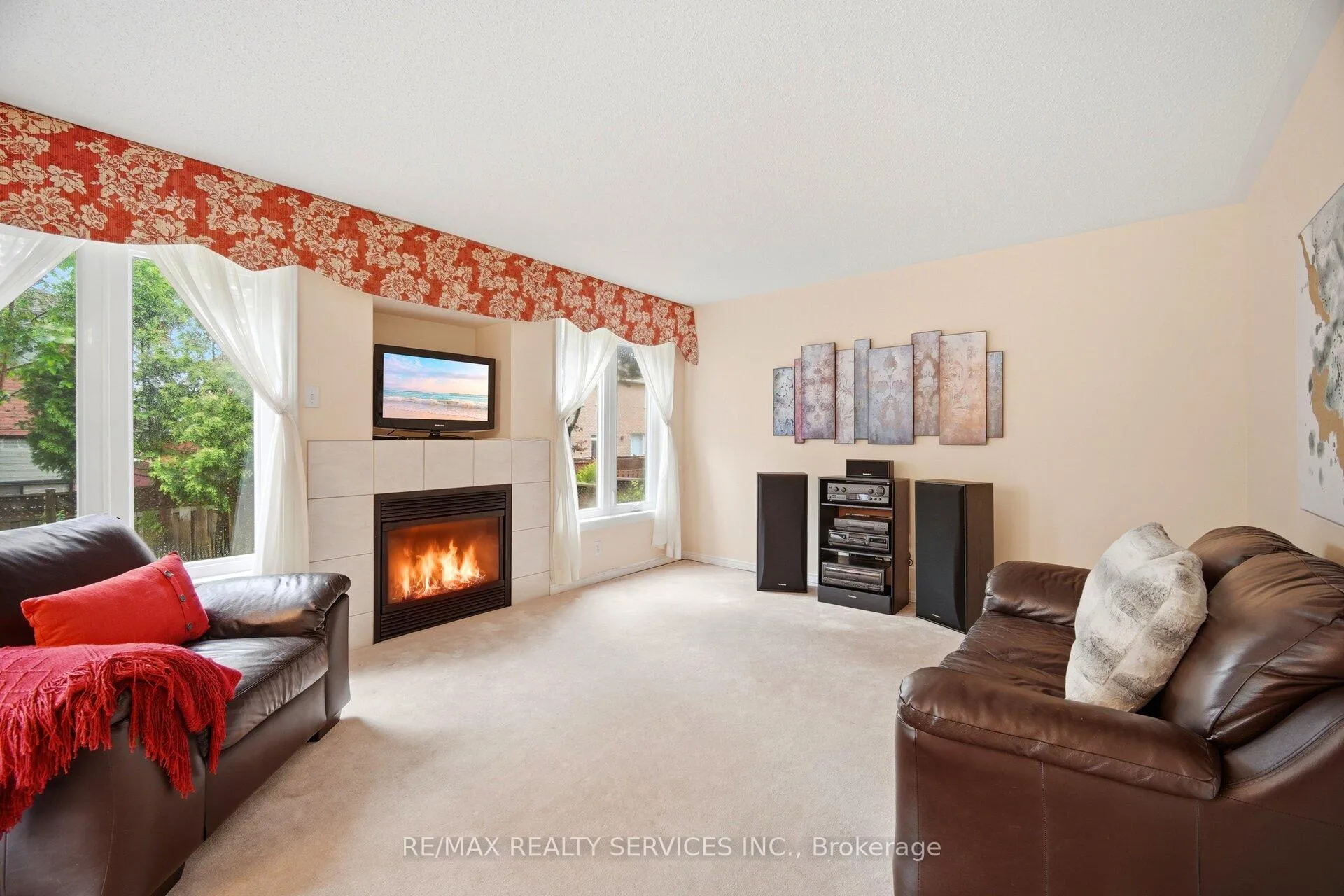 Photo 4 of 93 Seclusion Crescent, Brampton, Sandringham-Wellington — HOMEH