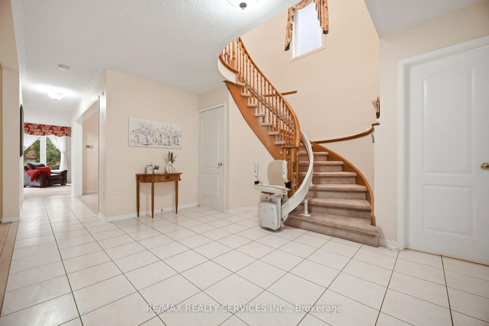 Photo 13 of 93 Seclusion Crescent, Brampton, Sandringham-Wellington — HOMEH