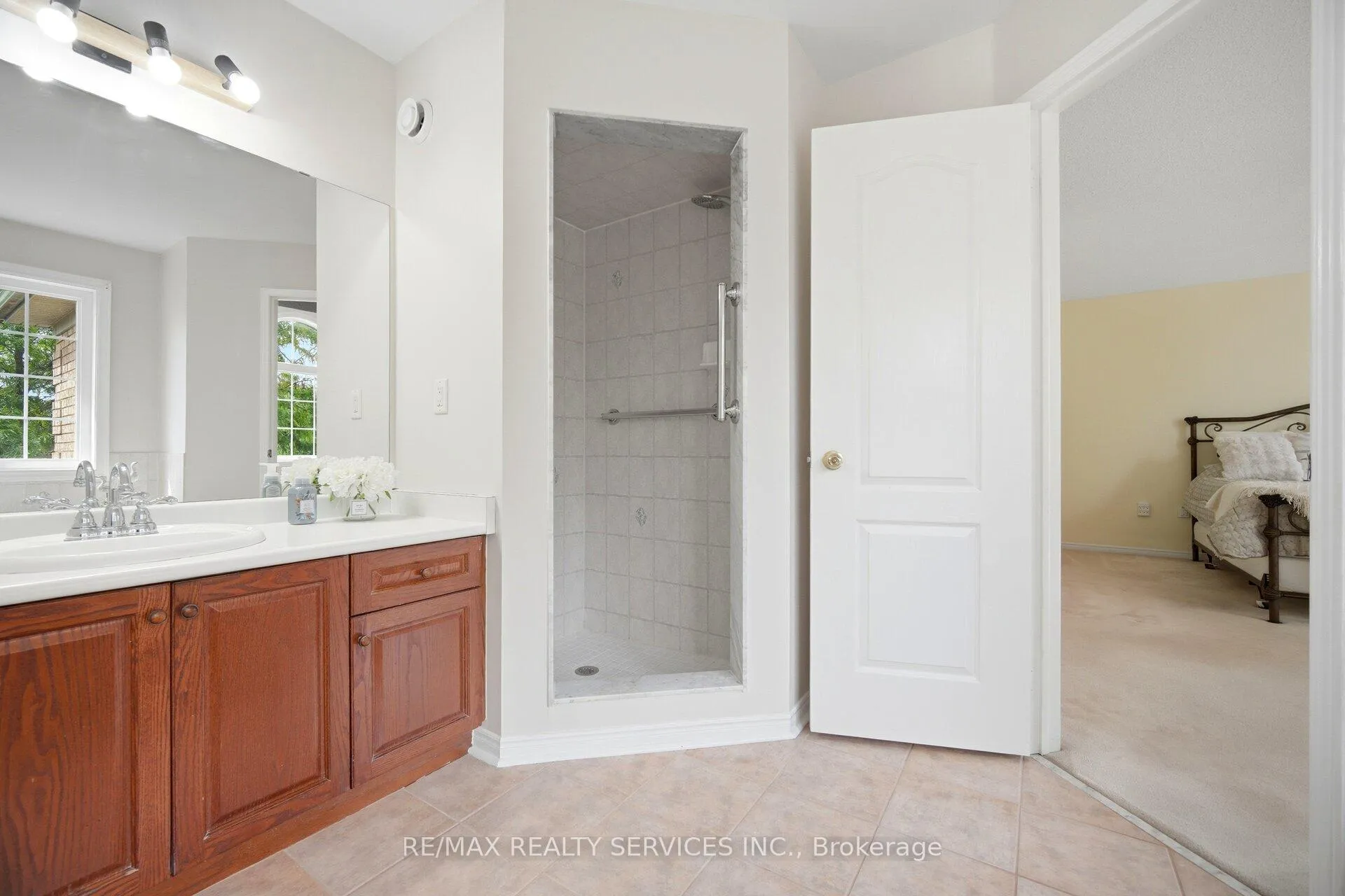 Photo 19 of 93 Seclusion Crescent, Brampton, Sandringham-Wellington — HOMEH