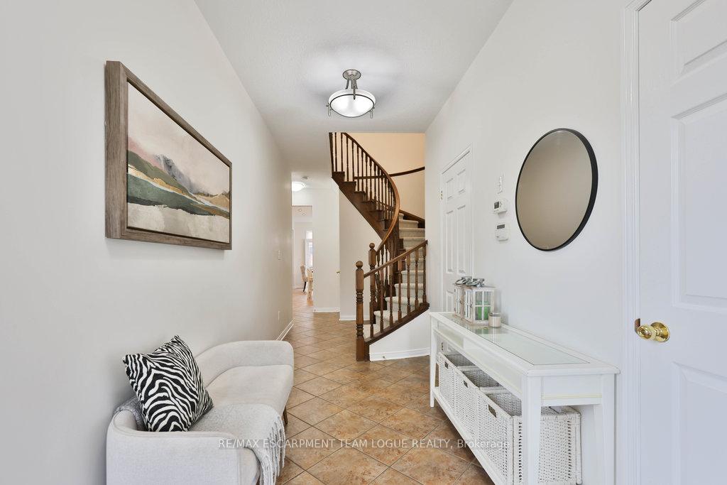Photo 5 of 4676 Bracknell Road, Burlington, Alton — HOMEH