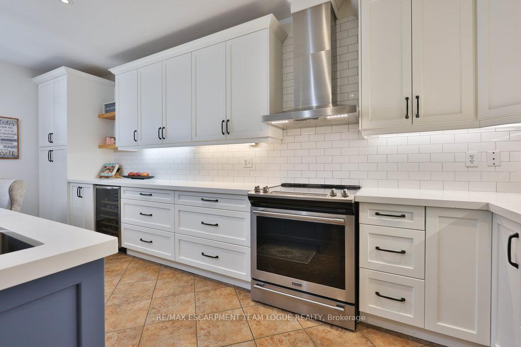 Photo 11 of 4676 Bracknell Road, Burlington, Alton — HOMEH