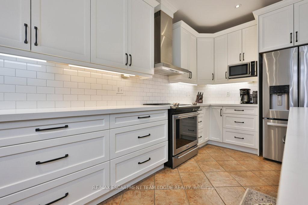 Photo 12 of 4676 Bracknell Road, Burlington, Alton — HOMEH