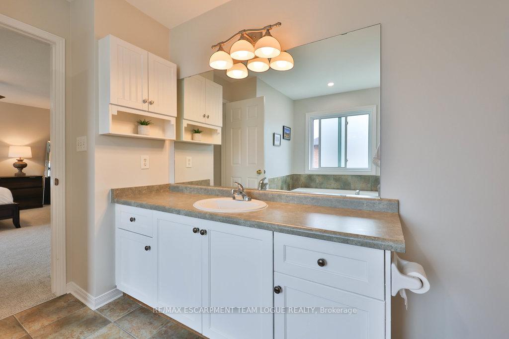 Photo 29 of 4676 Bracknell Road, Burlington, Alton — HOMEH