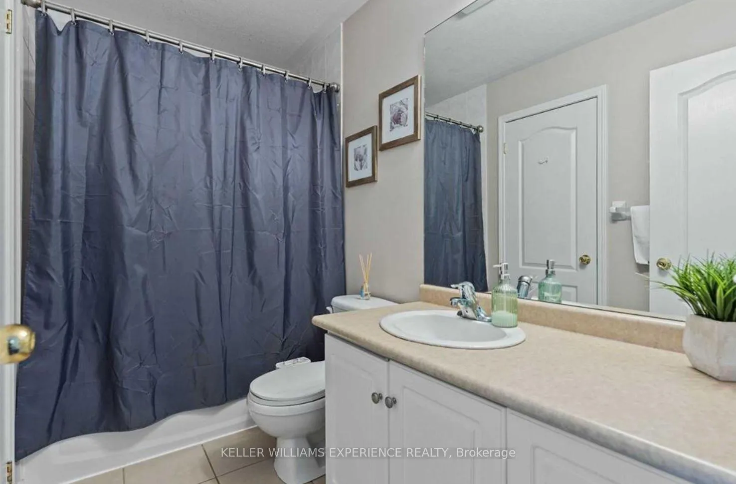 Photo 8 of Unit 16, 488 Yonge Street, Barrie, Painswick North — HOMEH