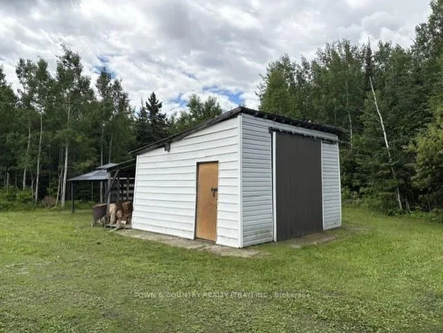 Photo 7 of 1022 Cloud Lake Road, Neebing, Pardee — HOMEH