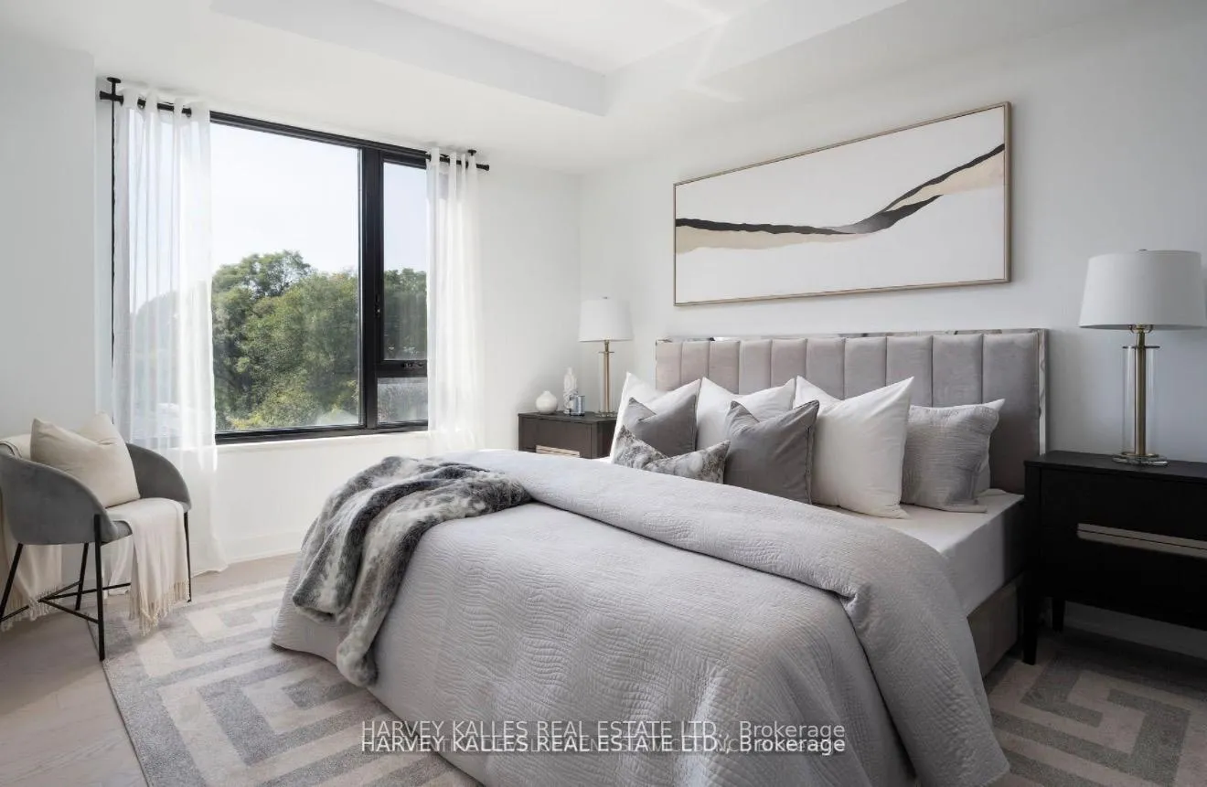 Photo 5 of Unit 403, 1 Strathgowan Avenue, Toronto, Lawrence Park North — HOMEH