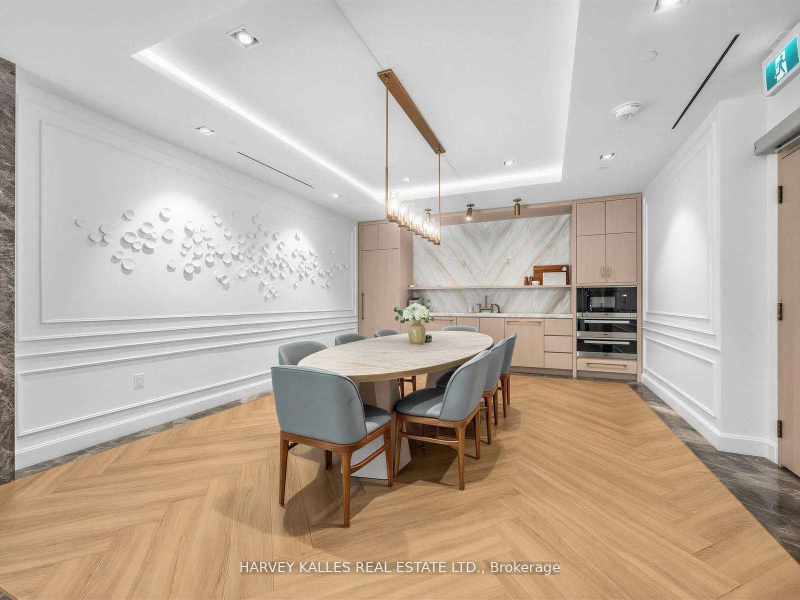 Photo 24 of Unit 403, 1 Strathgowan Avenue, Toronto, Lawrence Park North — HOMEH