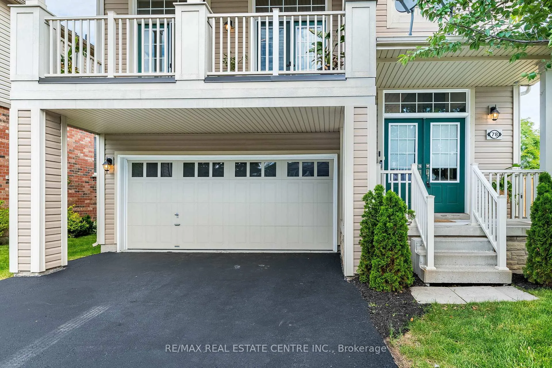 Photo 4 of 78 Lambert Crescent, Brantford, Empire — HOMEH