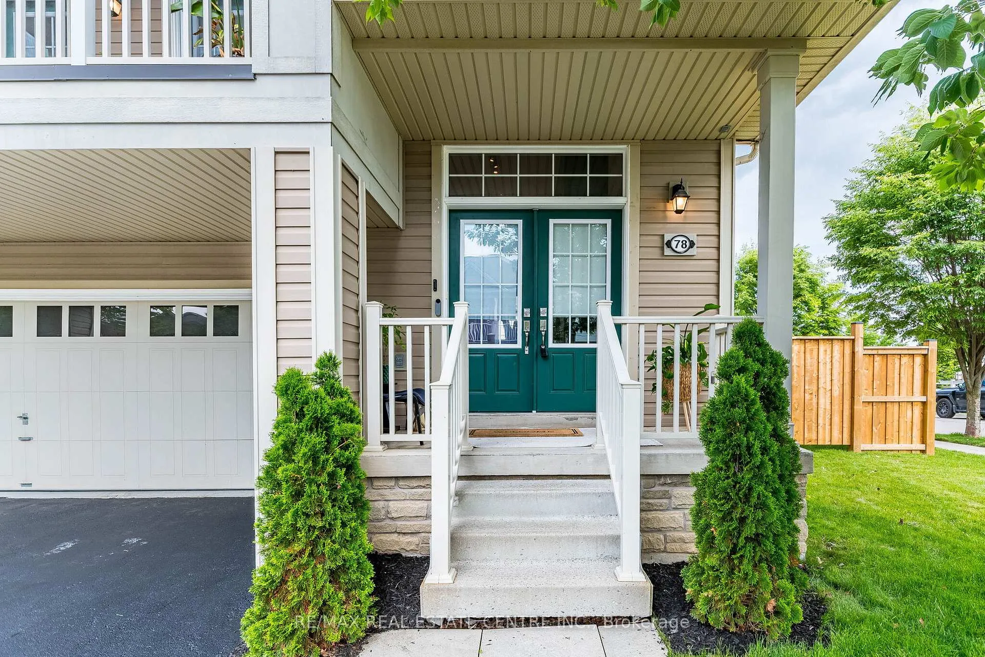 Photo 5 of 78 Lambert Crescent, Brantford, Empire — HOMEH